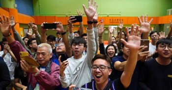 Pro-democracy camp looks to have won Hong Kong election