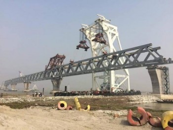 2.5km Padma Bridge visible as 17th span installed