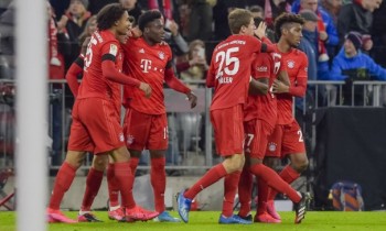 Lewandowski double edges Bayern earlier bottom-placed Paderborn