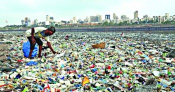 Scientists gather to study risk from microplastic pollution