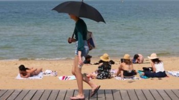 Australian summers 'twice given that winters'