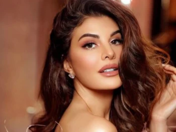 Jacqueline to launch her own chat show