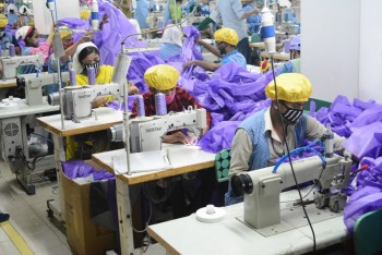 Factories go up to the occasion, be a part of hands to create PPE