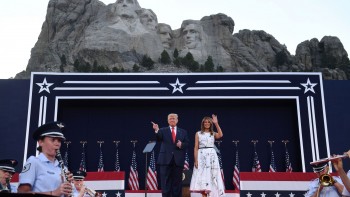 Trump gives speech in Mount Rushmore 4 July event