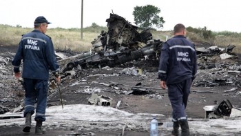 Defence lawyers allowed to examine MH17 wreckage