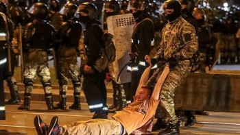 Clashes erupt after disputed Belarus election