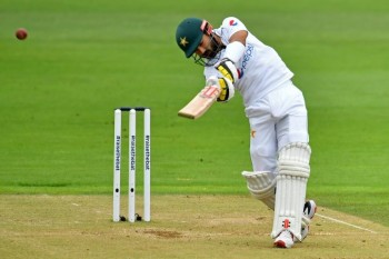 'Nuggety' Rizwan impresses England's Trott before rain checks Pakistan's progress