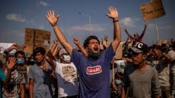 Migrants tear-gassed found in Greek camp protest
