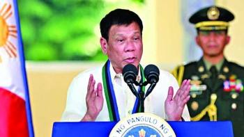 Duterte keeps 1 meter social distancing rule