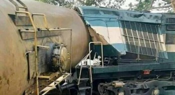 Derailment halts Khulna's rail link with other areas