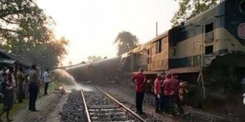 Khulna's train services restore after 9hrs