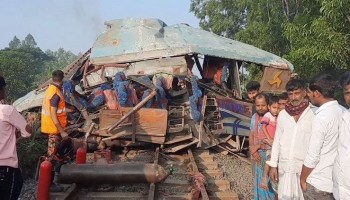 Woman killed as train hits bus in Gazipur; Rail services of northern region halted