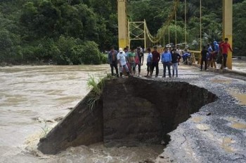 Storm Eta kills at least 20 in Mexico