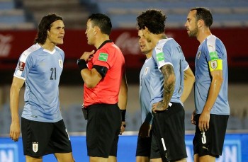 Brazil, Argentina win due to Uruguay's Cavani sent off