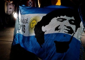 Maradona's doctor seeks out prosecutors