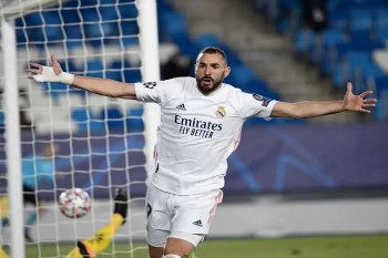 Benzema takes True Madrid into Champions Group last 16