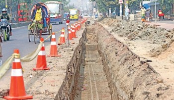 Uttara highway digging: DNCC data files GD against Dhaka Wasa