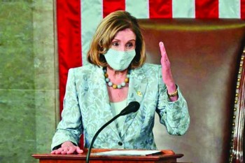 Pelosi narrowly re-elected just as US House speaker