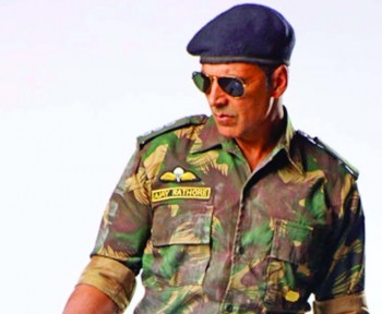 Akshay Kumar plays volleyball with jawans on Army Day
