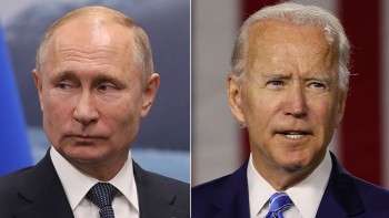 Biden raises election meddling in Putin call