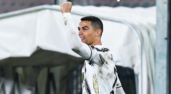 Ronaldo lifts Juventus to third in Serie A good, Napoli sink in Genoa