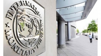 IMF sees signals of stronger global recovery, but significant risks remain