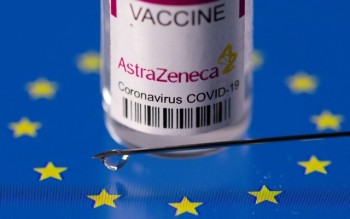 Italy, Britain suggest age restrictions for AstraZeneca vaccine
