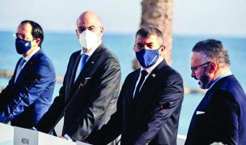 Greek FM visits Egypt in lead-up to Saudi Arabia visit