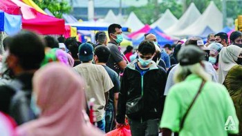 Do not shut us down, say Malaysia's Ramadan bazaar vendors