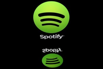 Spotify counters Apple with podcast subscriptions