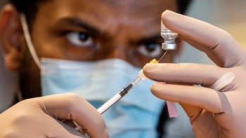 US backs waiver on vaccine patents to boost supply
