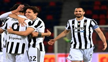 Juventus and AC Milan qualify for Champions Group, Napoli miss out