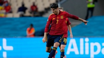 Morata jeered as wasteful Spain annoyed by Sweden