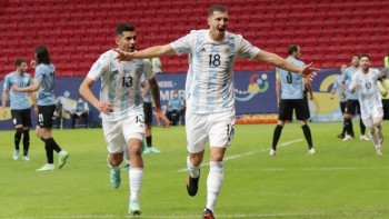 Early header seals win for Argentina against Uruguay