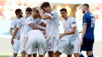 Spain hammer Slovakia 5-0 in statement victory