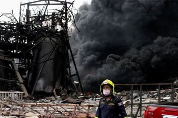 Blast at Thai factory kills one, mass evacuation under way