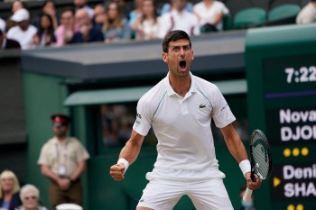 Djokovic braced for Berrettini and Wimbledon crowd in history push