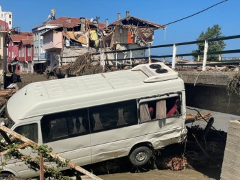 Death toll rises to 70 from Turkey floods