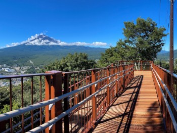Test your courage on this suspended viewing platform of Mt Fuji and Kawaguchiko