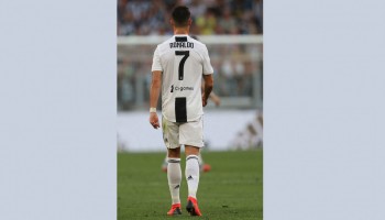 Ronaldo says goodbye to Juventus