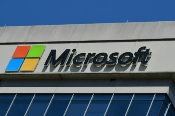 Microsoft warns thousands of cloud customers of data vulnerability
