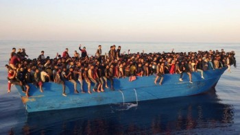 More than 500 migrants rescued off Italian island