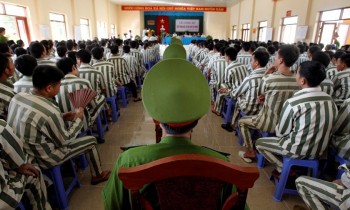 Vietnam to free 3,000  prisoners in independence amnesty