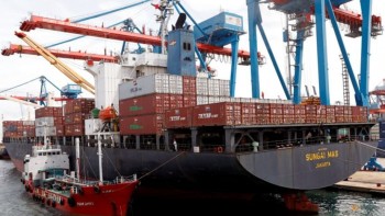 Indonesia's August exports hit record high on resources boom