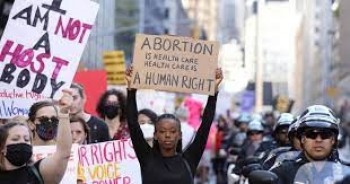 Thousands march for abortion rights across US