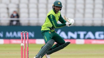 Malik in for injured Maqsood in Pakistan T20 WC squad