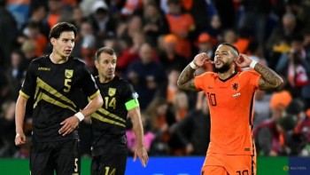 Depay double ensures easy win for Netherlands over Gibraltar