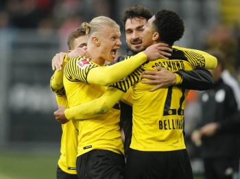 Erling Haaland nets double on comeback as Borussia Dortmund go top of Bundesliga