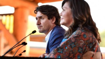 Trudeau visits First Nation to apologise after holiday snub