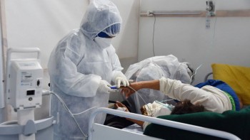 Covid: Virus may have killed 80k-180k health workers, WHO says